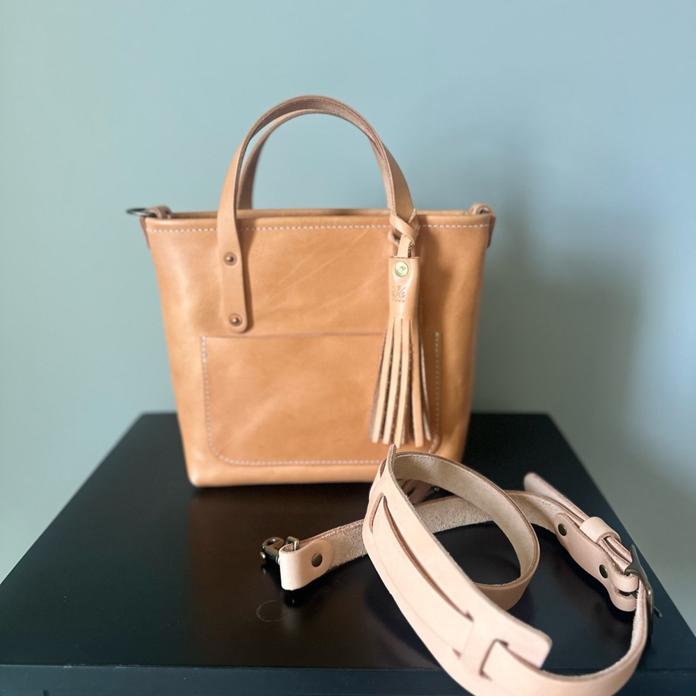 Go Forth Goods Mini Avery in Veg Tan leather. EUC - Picture 3 of 8